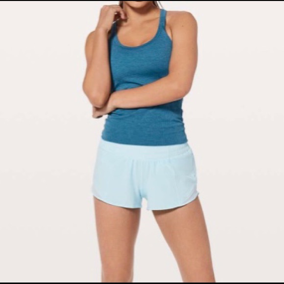 lululemon athletica Pants - Lululemon Hotty Hot LR Short 2.5 Blue Glow size 8